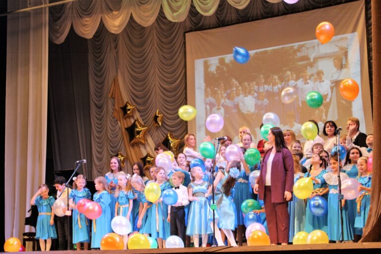 Read more about the article Завершился V Менделеевский открытый фестиваль семейных ансамблей