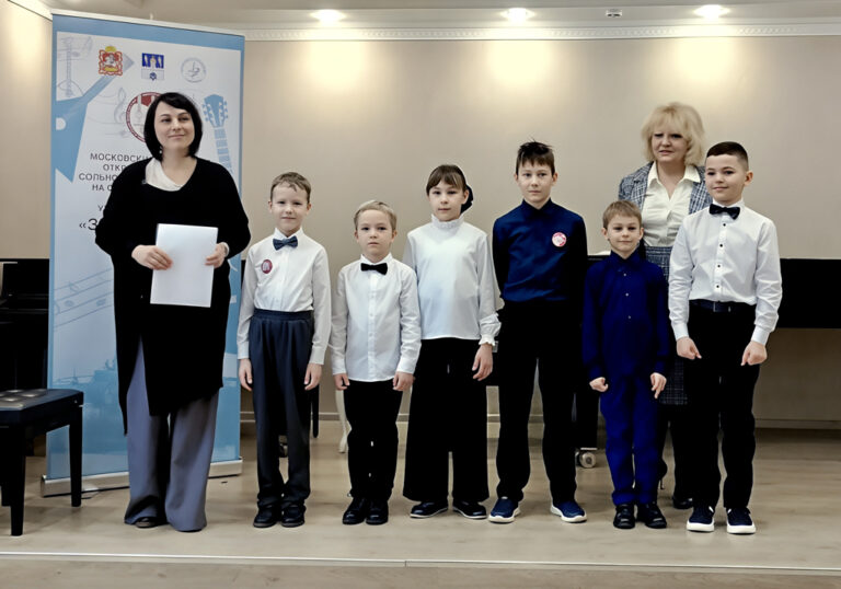 Подробнее о статье Шабанов Константин и Копылов Вениамин стали лауреатами конкурса «Звени струна» в г. Сергиев Посад.